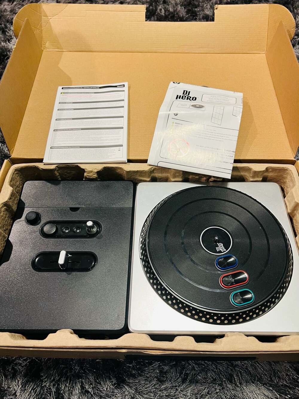 Wii DJ Hero Wireless Turntable and Mixing Board Controller in Box TESTED